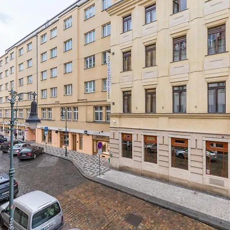 Veliant Apartment *