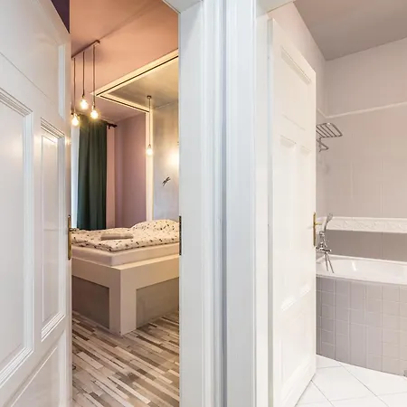Veliant Apartment *
